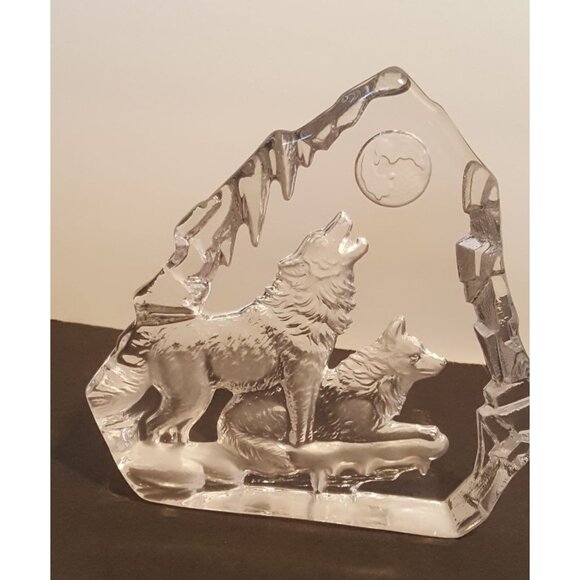 Crystal Etched Howling Wolves Sculpture Paperweight Clear 6.5 X 6.5 - Picture 1 of 8
